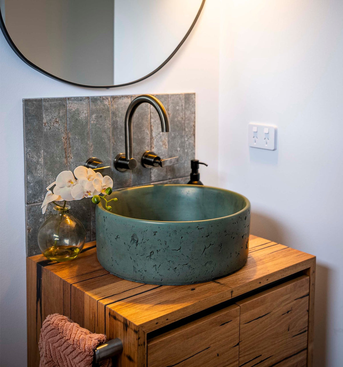 Aarde Round Basin in Forest Green, Jan Juc home