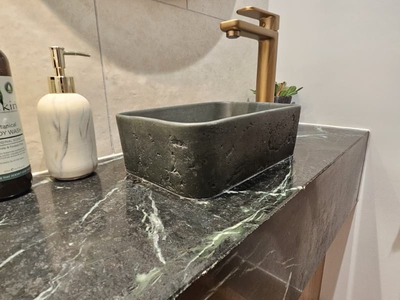 Aarde Mini Basin in Forest Green